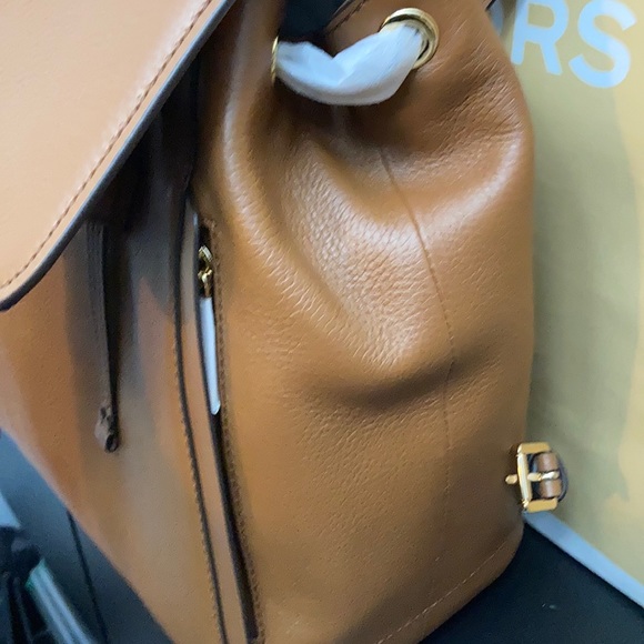 NEW! MICHAEL KORS Ginger Medium Backpack - Picture 6 of 11